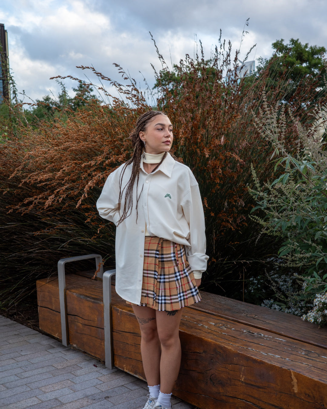 KNIGHTSBRIDGE CHOKER NECK / ROYAL MILK