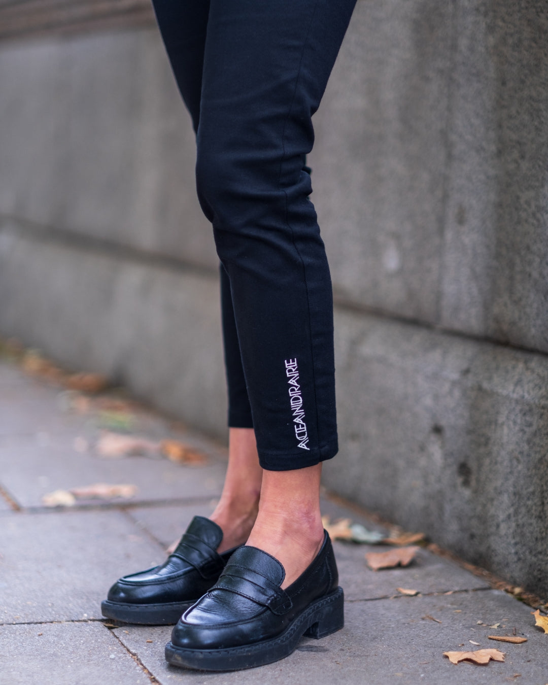 SCULPTURE HIGHLINE TROUSERS / BLACK