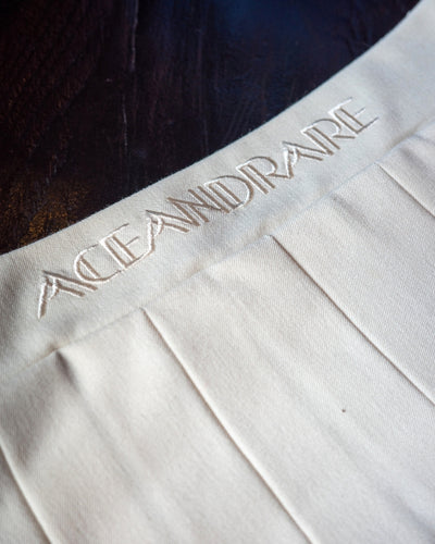 MAYFAIR PLEATS / ROYAL MILK