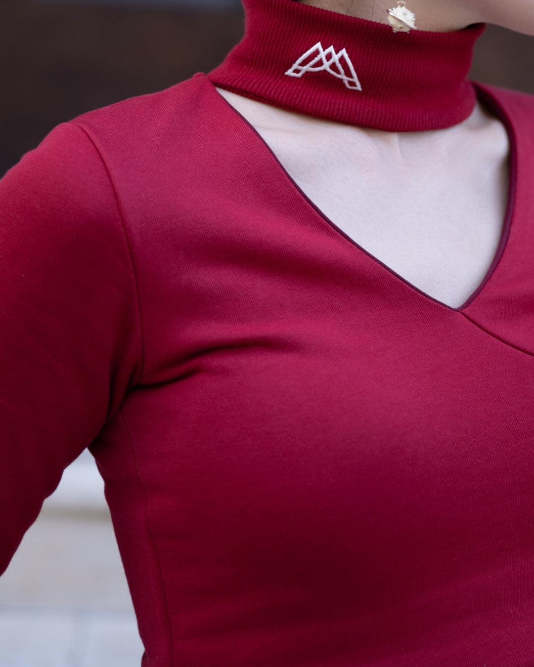 KNIGHTSBRIDGE CHOKER NECK / MULLED WINE