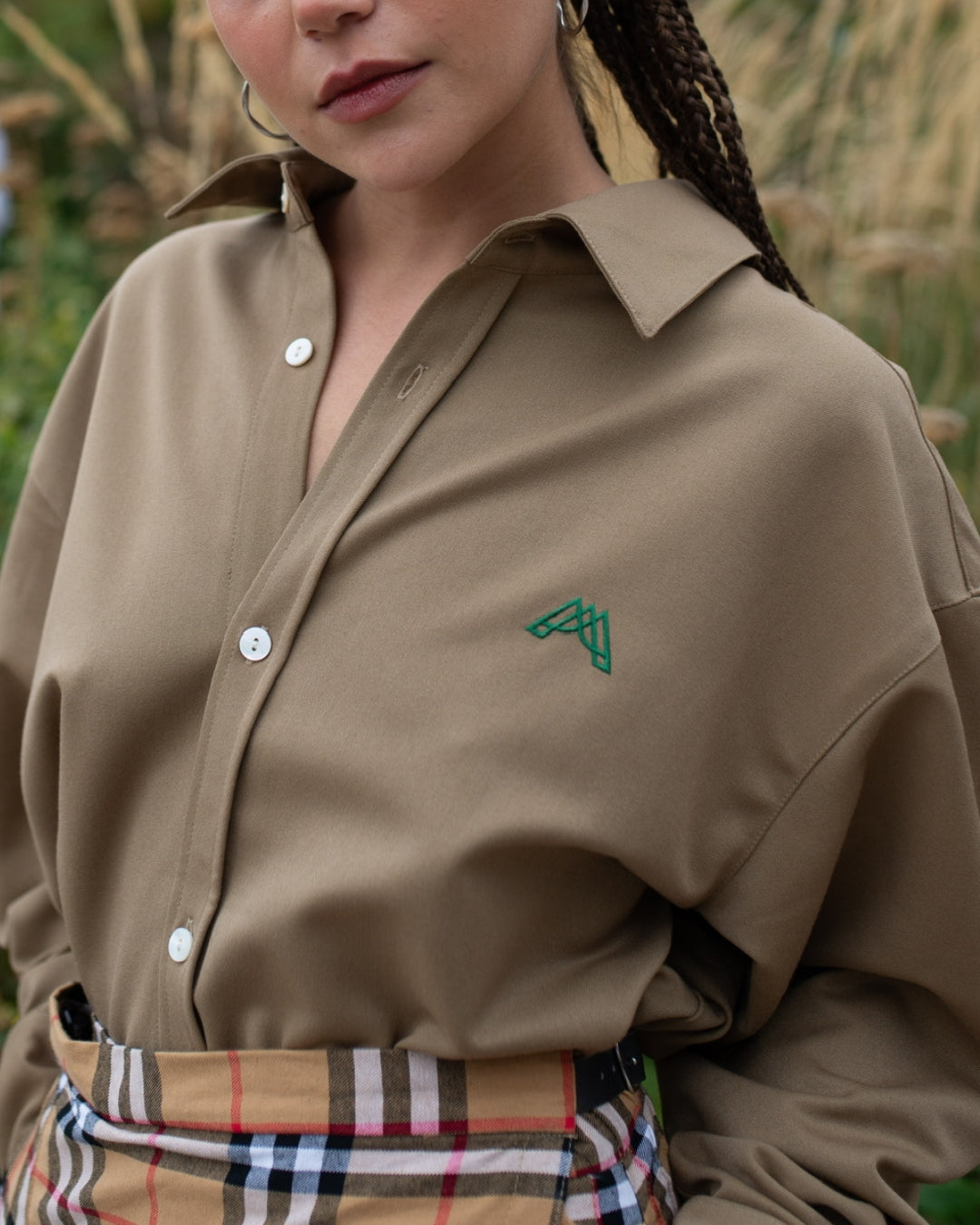 REGENT OXFORD SHIRT / TEA LATTE