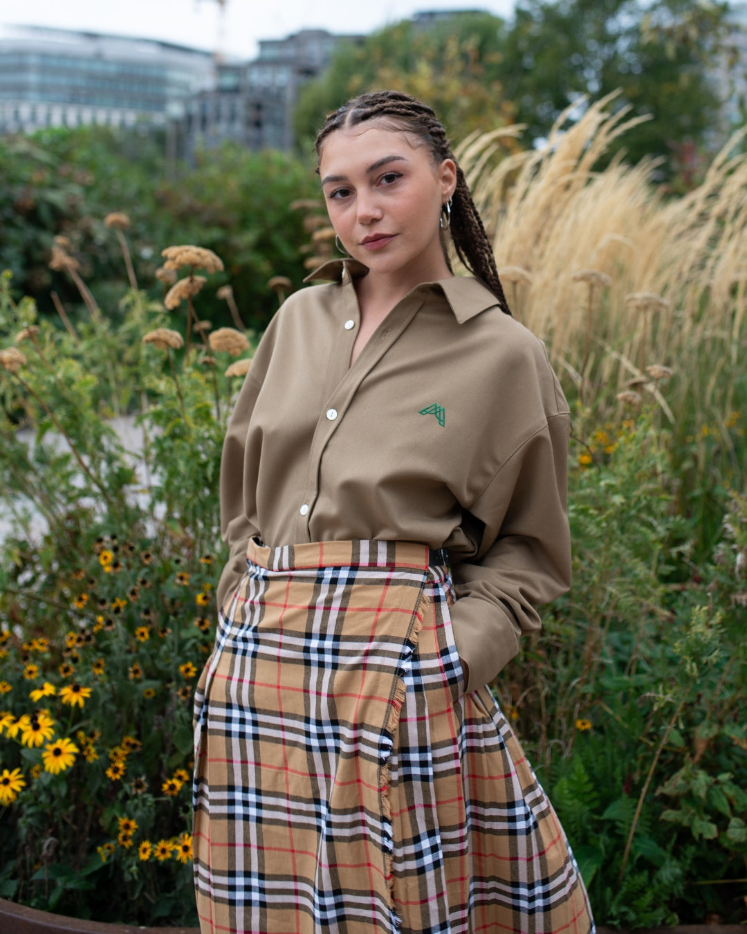 REGENT OXFORD SHIRT / TEA LATTE